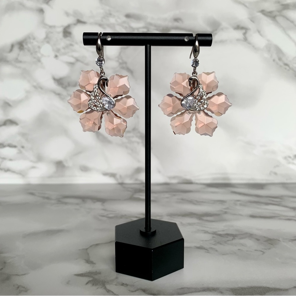 ◾️Luxury Peach Crystal Earrings